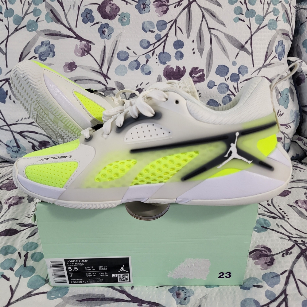 NEW Air Jordan Heir Basketball Shoes Sail/Black-Volt FQ3858-107 UNISEX ADULT